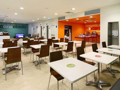 One Centro 3*